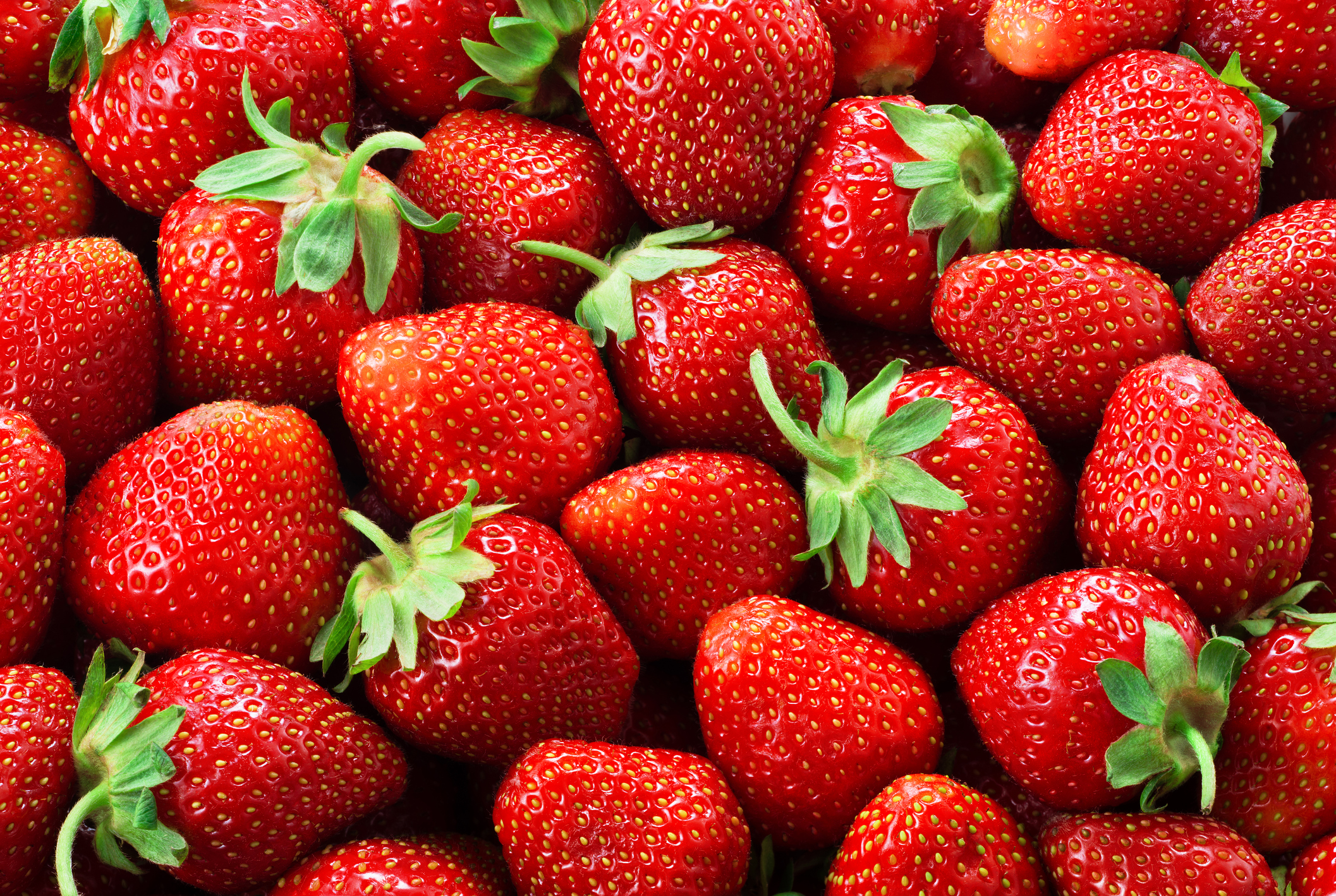 Сложете ги на студено<br />
Ако не планирате да консумирате ягодите веднага, сложете ги в хладилника или дори във фризера. Така със сигурност ще се запазят свежи за по-дълго време.