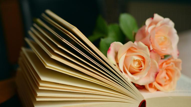 10 книги, които всяка жена трябва да прочете