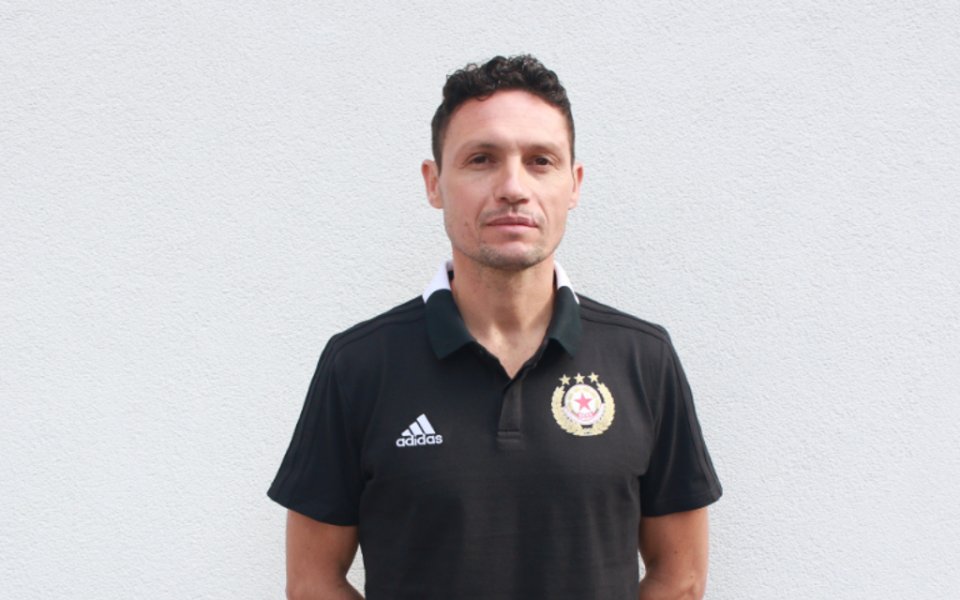 ЦСКА потвърди назначаването на Добри Митов за наставник на тима,