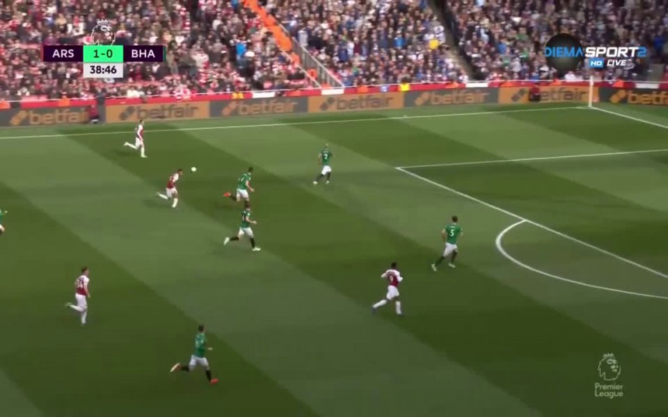 Арсенал води на Брайтън с 1:0 на полувремето в мача