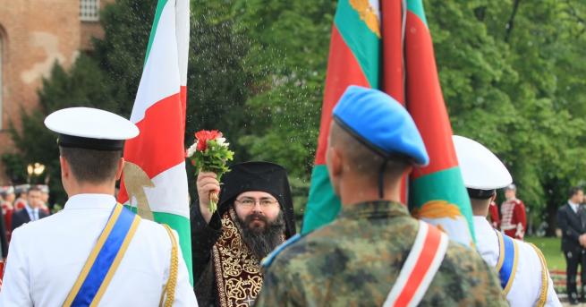 България С водосвет започнаха тържествата за Деня на храбростта Ритуалът