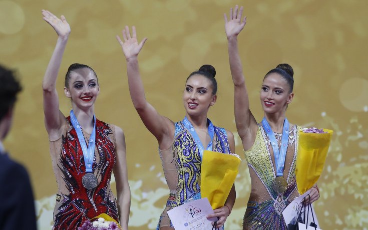 Позната футболна схема за гимнастичките на световното