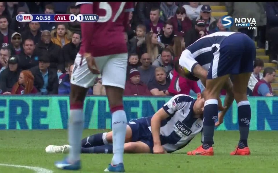 С два гола през второто полувреме Астън Вила победи Уест