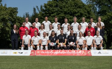 Женският национален отбор по футбол на Германия изостави всички предразсъдъци