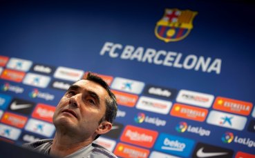 Треньорът на Барселона Ернесто Валверде отказа да коментира спекулациите около