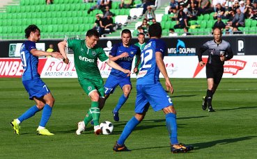 Лудогорец срещу Левски Първия срещу втория Това е голямото дерби в