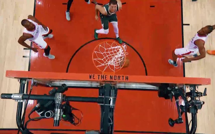 Торонто с първи успех в серията срещу Милуоки