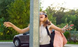  <p><strong>Ню Йорк</strong>: в случай че ходите по улицата и си гледате телефона, <strong>застрашава ви глоба</strong></p> 