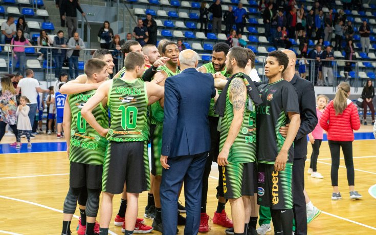 Берое привлече младежкия национал Дамян Минков