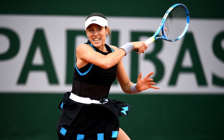 Бившата шампионка Мугуруса продължава в третия кръг в Париж