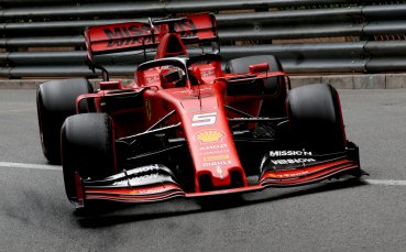 Звездата на Ферари във Формула 1 Себастиан Фетел показа намерение