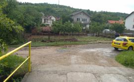  Села бедстват, мълнии изпепелиха покрив, част от Е79 залят 