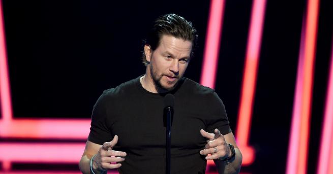 Любопитно Лошото холивудско момче Марк Уолбърг на 48г Рожден ден