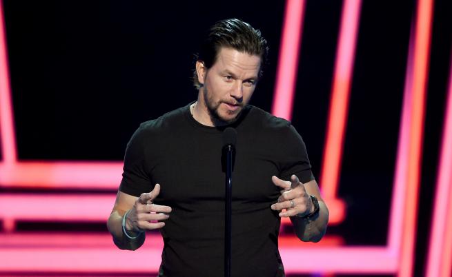  Лошото холивудско момче: Марк Уолбърг на 48г. 