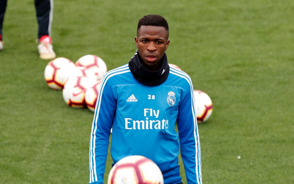 Бъдещето на Винисиус в Реал Мадрид е неясно, твърди AS.
