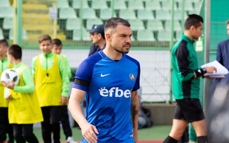 Николета Лозанова репликира Хубчев заради Божинов