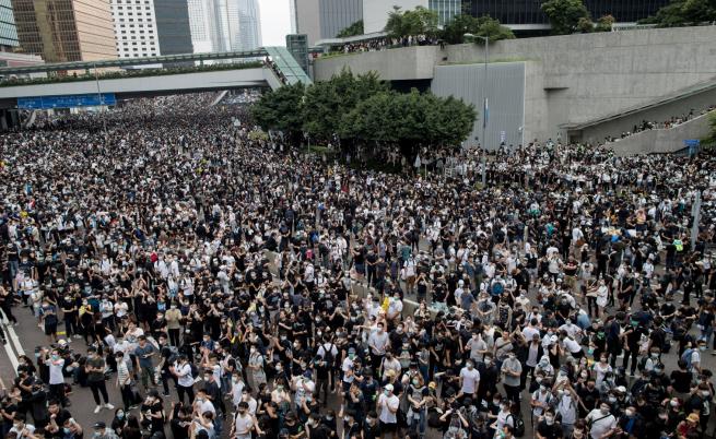 Какво се случва в Хонконг