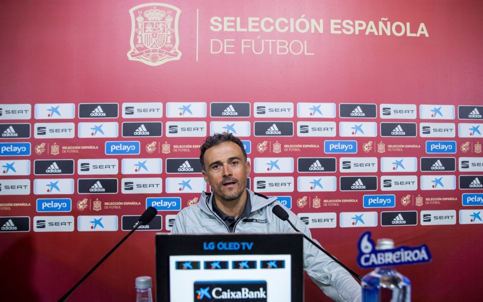 Испанската футболна федерация очаква селекционера на „Ла Роха“ Луис Енрике