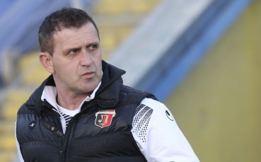 Старши треньорът на Локомотив Пловдив Бруно Акрапович получи приза за