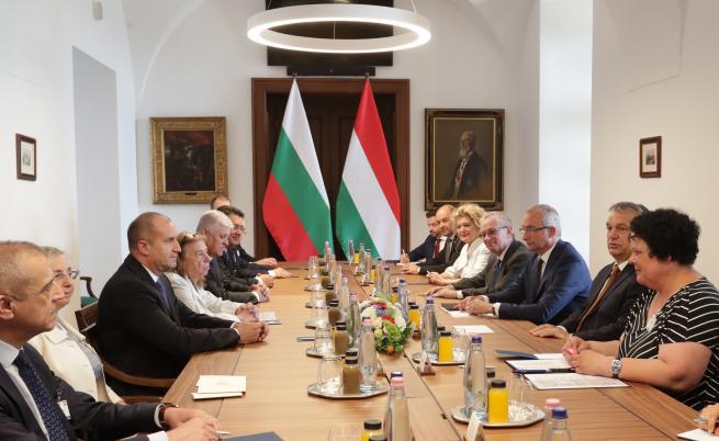Радев и Орбан за миграцията и сътрудничеството между двете страни
