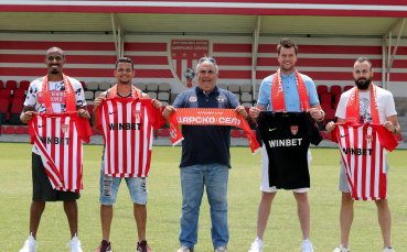 Четирима нови футболисти подписаха договори с Царско село за дебютния