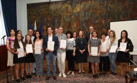  Ученички с разработка за Възродителния развой завоюваха Националния исторически конкурс 