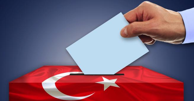 Свят Започнаха повторните избори за кмет на Истанбул Изборите на
