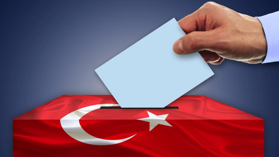 <p>Започнаха повторните избори за кмет на Истанбул</p>