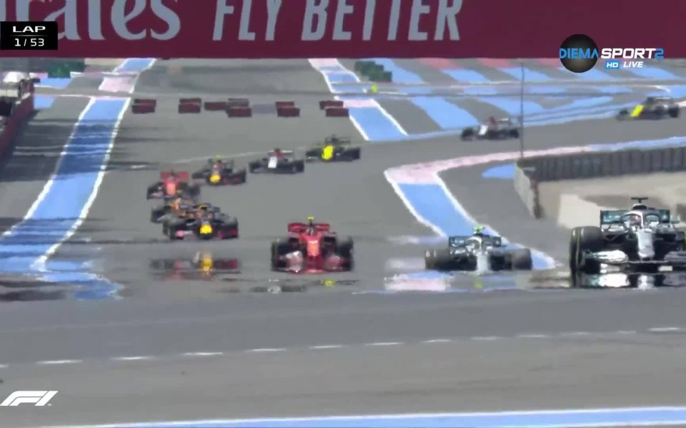 Пилотите на Мерцедес Люис Хамилтън и Валтери Ботас бяха безупречни