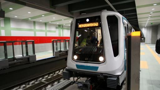  Задържаха някогашен народен представител поради прекъсването на метрото 