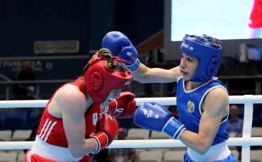 Българските боксьори Станимира Петрова и Даниел Асенов са на победа