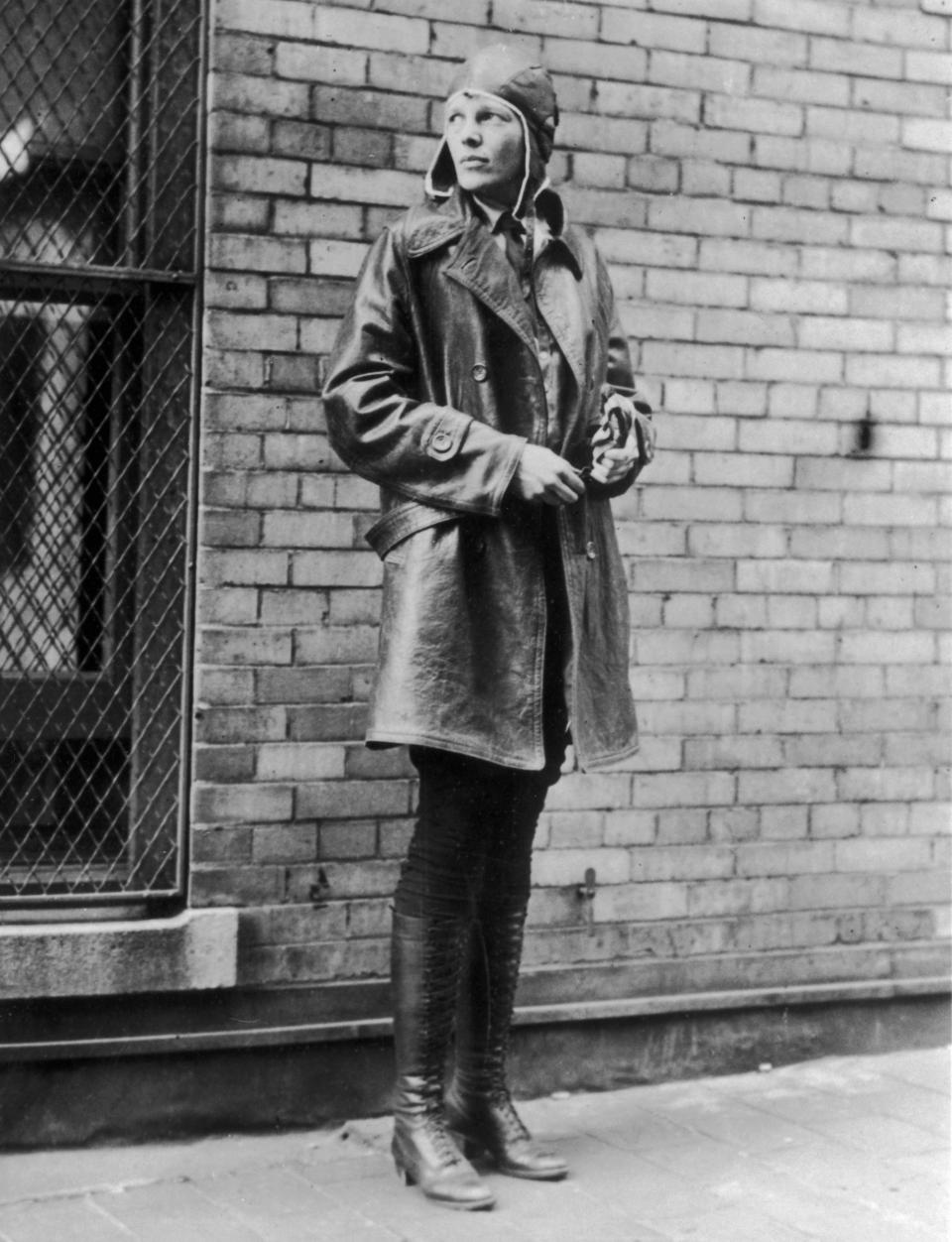  Амелия Еърхарт 