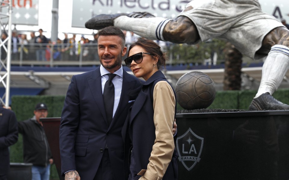 Съседи се дразнят от лукса, жалват се от плажа на Бекъм