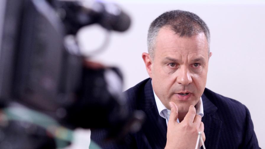  Емил Кошлуков е новият общоприет шеф на Българска национална телевизия 