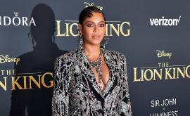  <p>Бионсе с <strong>рядка изява</strong>,&nbsp;взе си придружител</p> 