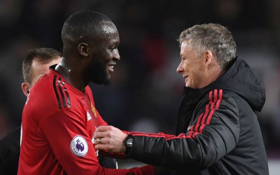 Мениджърът на Манчестър Юнайтед Оле Гунар Солскяер е отправил оферта