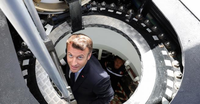 Свят Франция пусна на вода нова атомна подводница Подводниците от