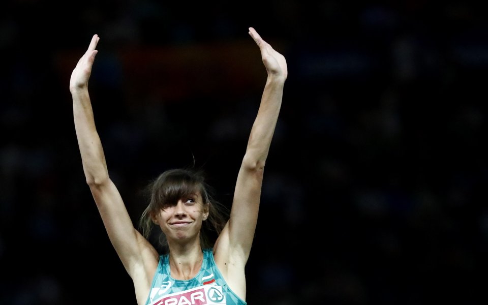Българската скачачка Мирела Демирева остана на 2-о място в скока