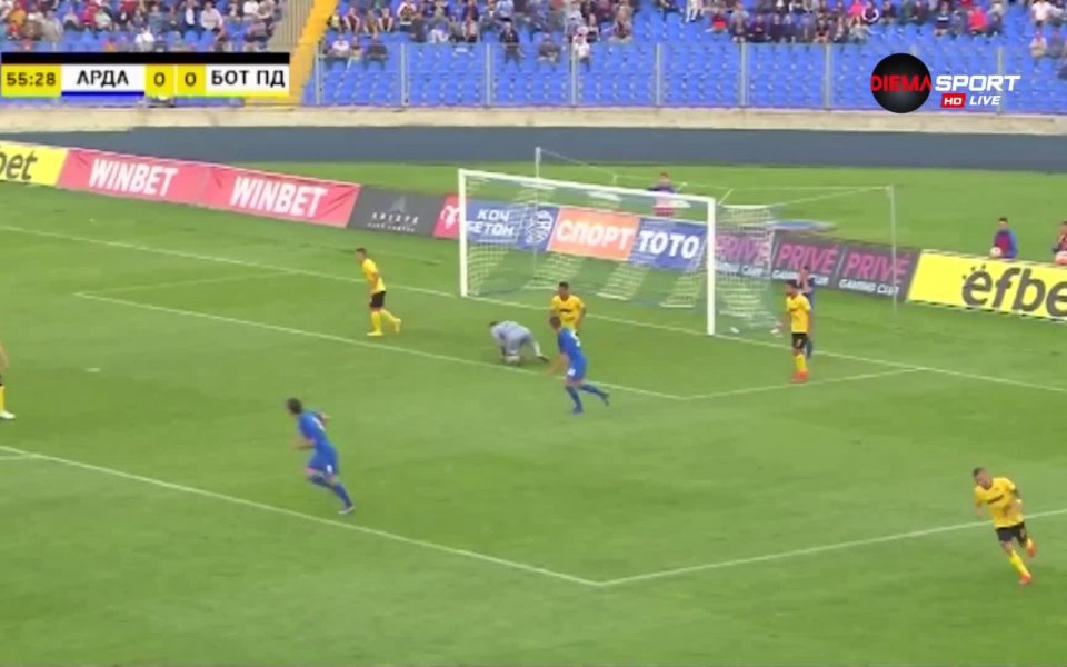 Потоп, отлагане на мача и игра на следващия ден -