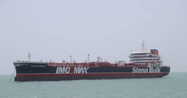 Свят Иран превзе британски танкер Лондон заплаши Моторници с въоръжени