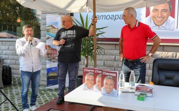 Стоичков подкара 130-тонен камион в Панагюрище