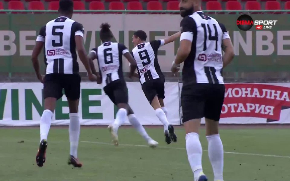 Макар и с доста попроменен състав, Локомотив Пловдив стигна до