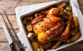  Как се готви цяло пиле - 3 вкусни предписания 