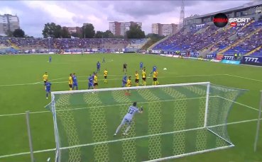 Давиде Мариани отново даде преднина за Левски Швейцарецът стреля великолепно