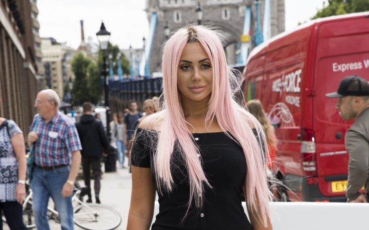 Изящна фенка на Юнайтед не се свени да показва всичко