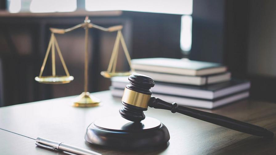  Българка и петима сирийци на съд за финансиране на тероризъм 