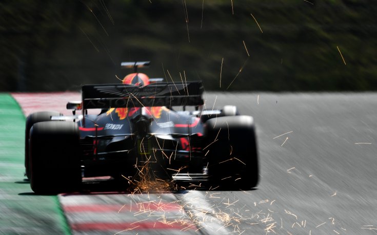 Ред Бул и Торо Росо продължават с двигатели Хонда и през 2021