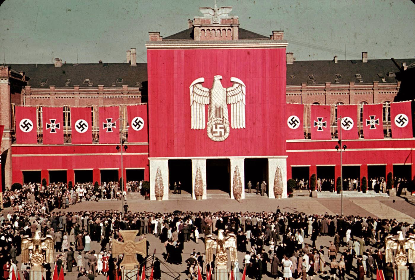 <p>1938: Церемония на Фолксваген в близост до Волфсбург.</p>