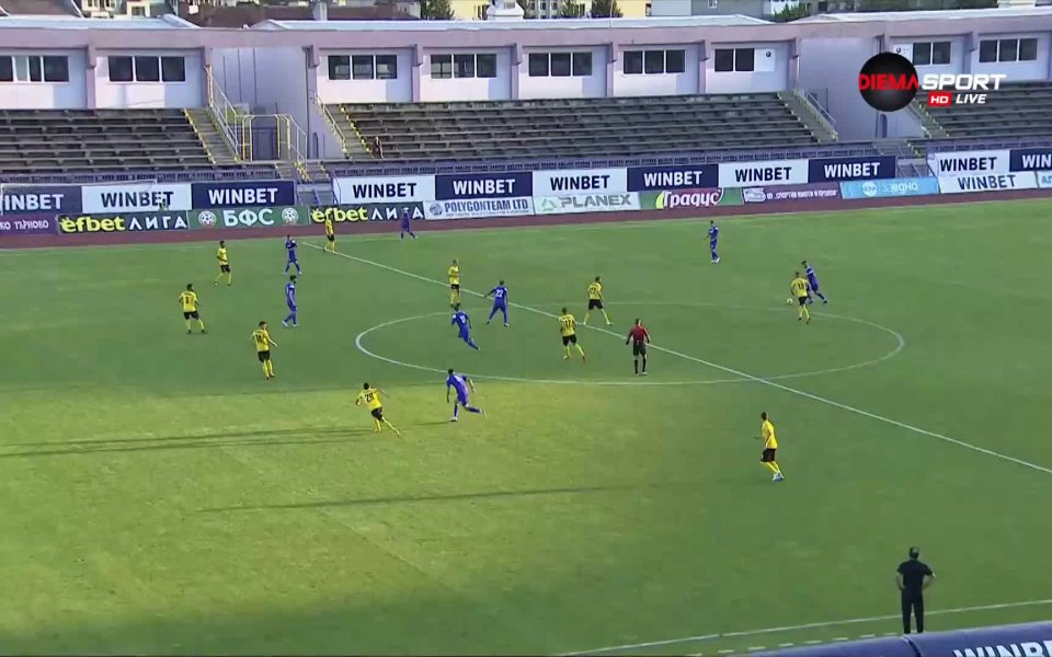 Голът на Дани Младенов във вратата на Ботев Пд, 4