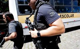  Стрелба в бразилски бар, петима убити 